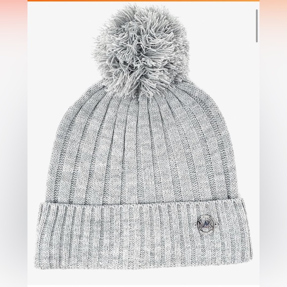NWT MICHAEL KORS Gray‎ Beanie with Pom - Picture 1 of 3